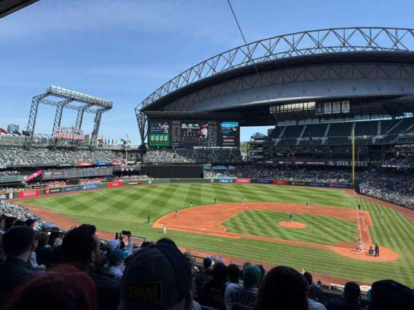 T-Mobile Park, section: 234, row: 8, seat: 4