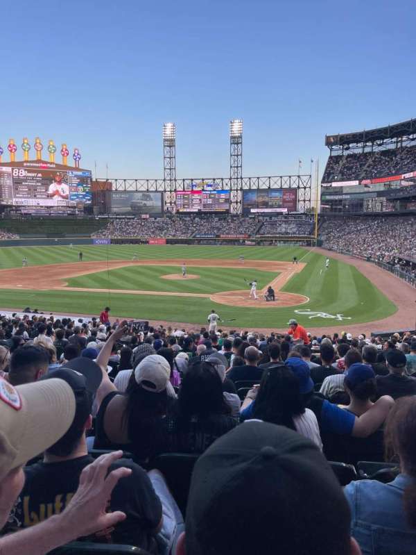 Rate Field, section: 135, row: 28, seat: 5