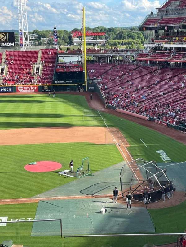 Great American Ball Park, section: 419, row: F, seat: 1