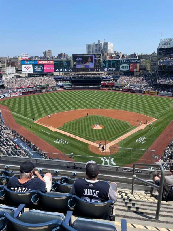Yankee Stadium, section: 320C, row: 6, seat: 1