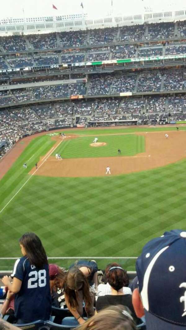 Yankee Stadium, section: 305, row: 6, seat: 9
