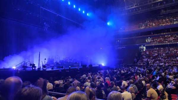 Qudos Bank Arena, section: 19, row: FF, seat: 423