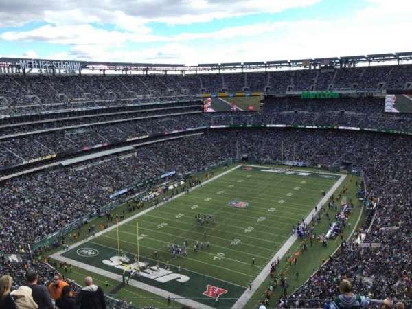 Metlife Stadium, section: 347, row: 17, seat: 18