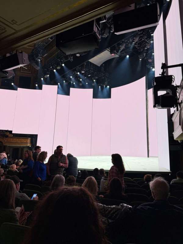 Nederlander Theatre, section: Orchestra R, row: K, seat: 20