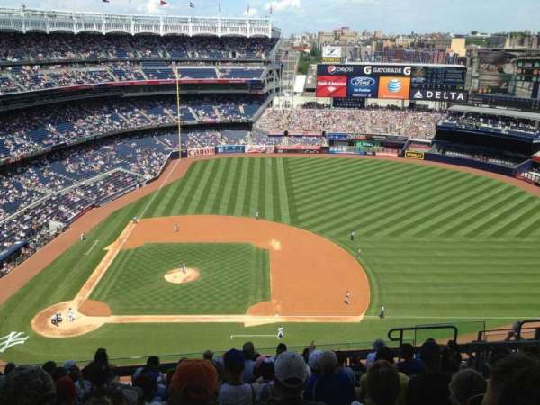 Yankee Stadium, section: 416, row: 11, seat: 10