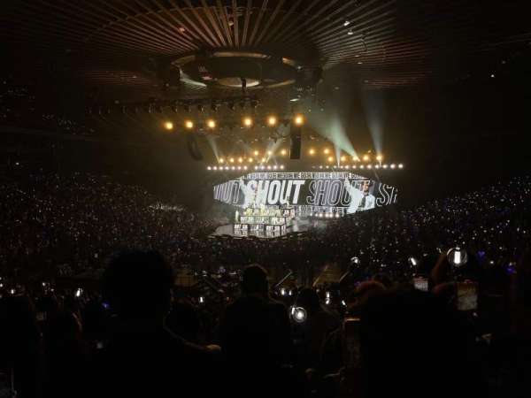 Oakland Arena, section: 106, row: 22, seat: 8
