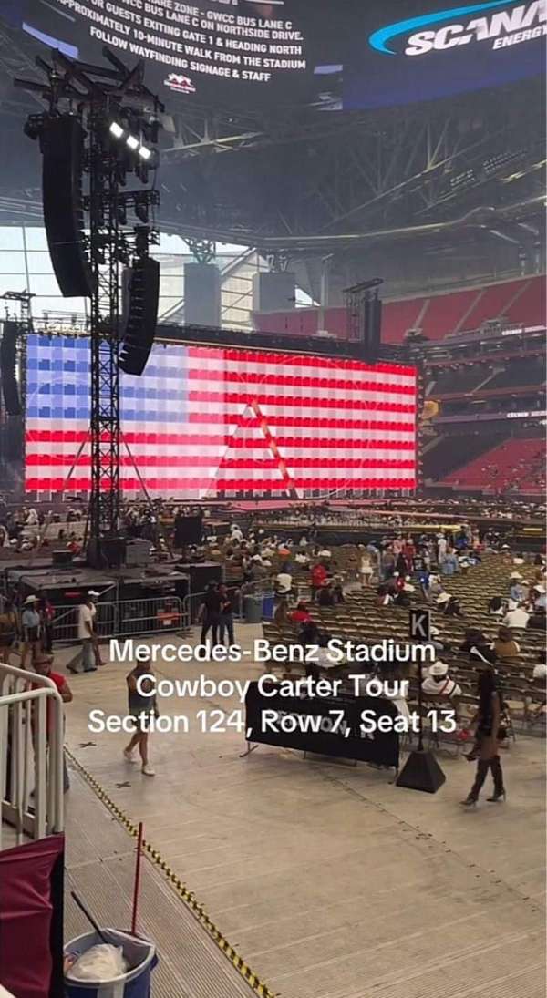 Mercedes-Benz Stadium, section: 124, row: 7, seat: 13