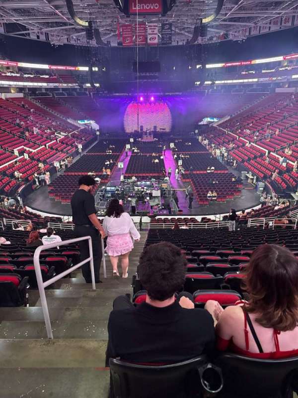 Lenovo Center, section: 125, row: Xx, seat: 17