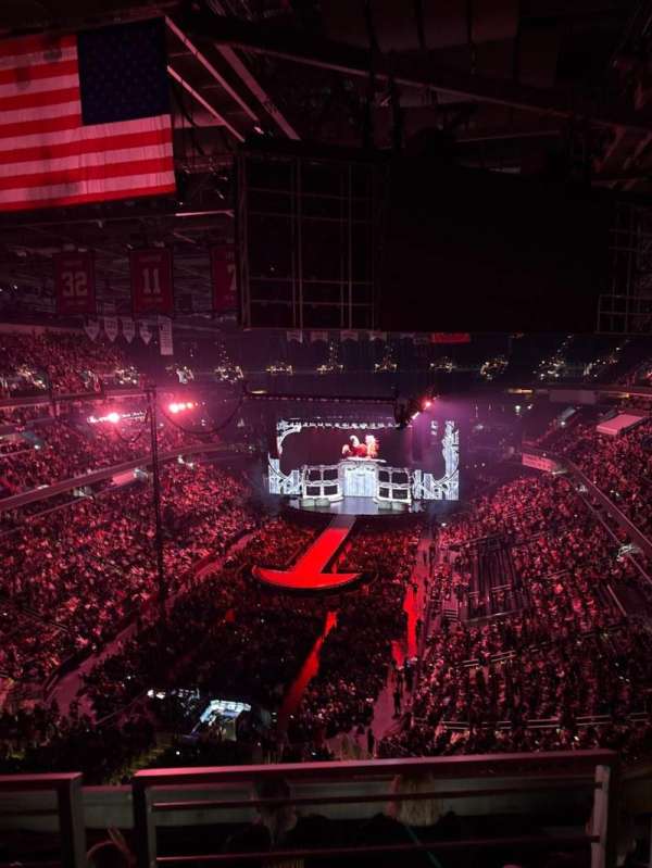 Capital One Arena, section: 410, row: G, seat: 10