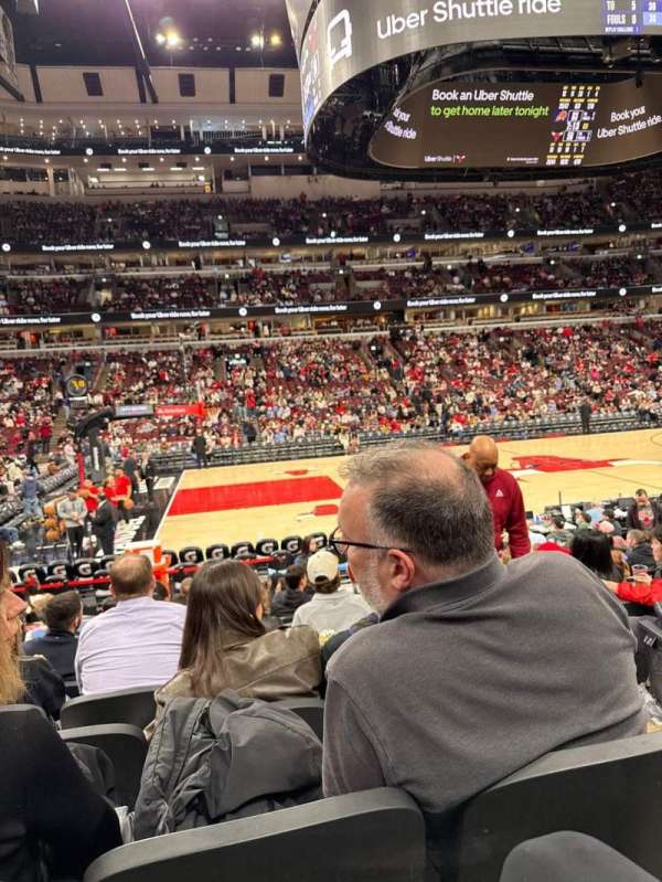 United Center, section: 102, row: 10, seat: 2