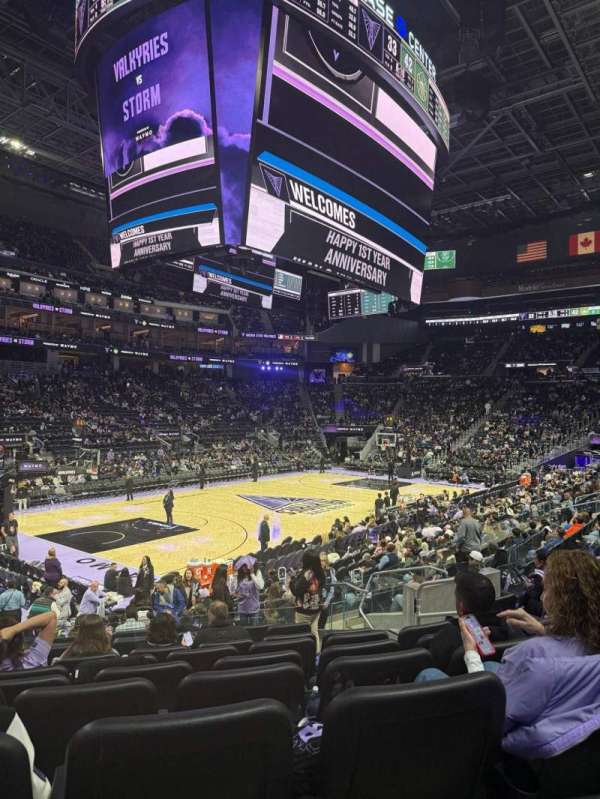 Chase Center, section: 106, row: 7, seat: 7