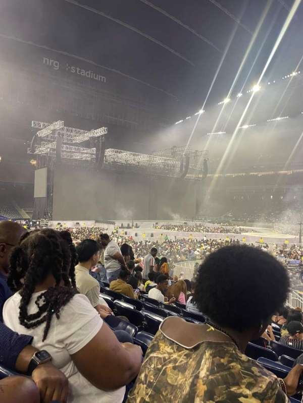 NRG Stadium, section: 104, row: R, seat: 10