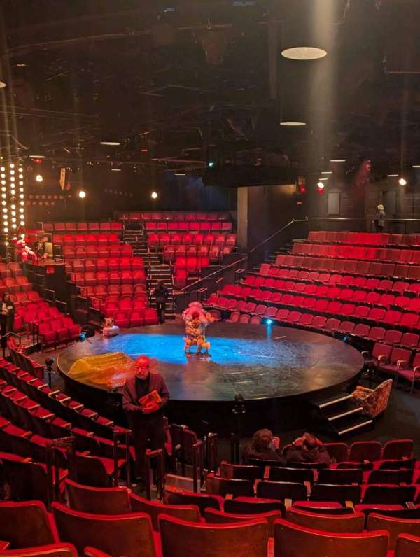 Circle in the Square Theatre, section: Orchestra 100 (Odd), row: J, seat: 135