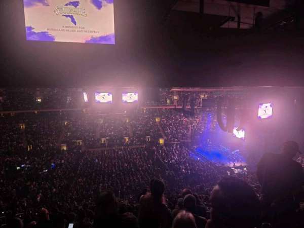 Madison Square Garden, section: 211, row: 14, seat: 8