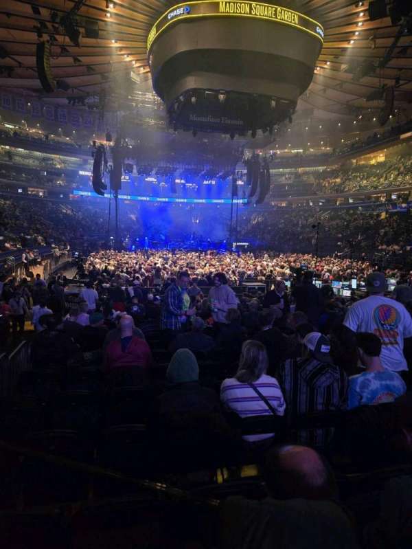 Madison Square Garden, section: 101, row: 6, seat: 5