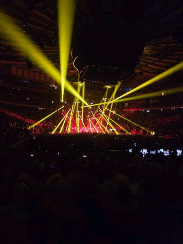 Madison Square Garden, section: 101, row: 6, seat: 5