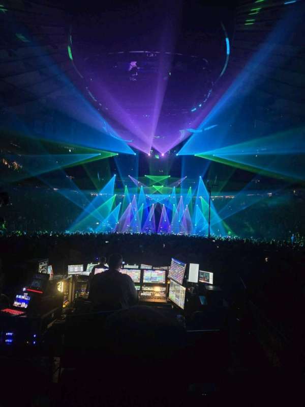 Madison Square Garden, section: 2, row: 7, seat: 17