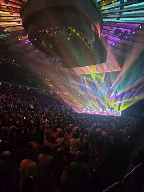 Madison Square Garden, section: 105, row: 2, seat: 8