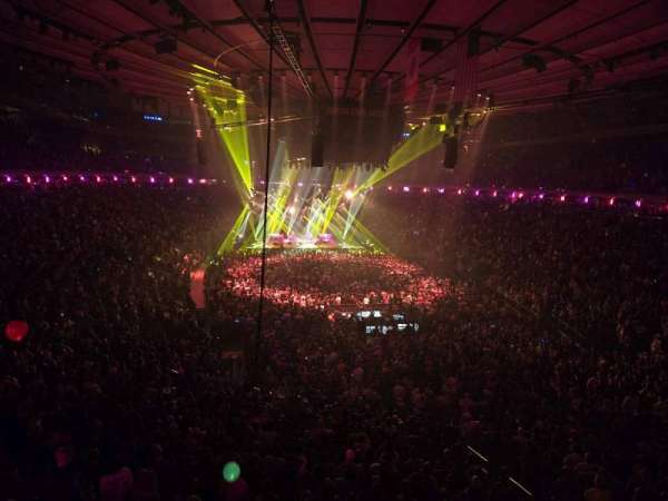 Madison Square Garden, section: 203, row: 1, seat: 6
