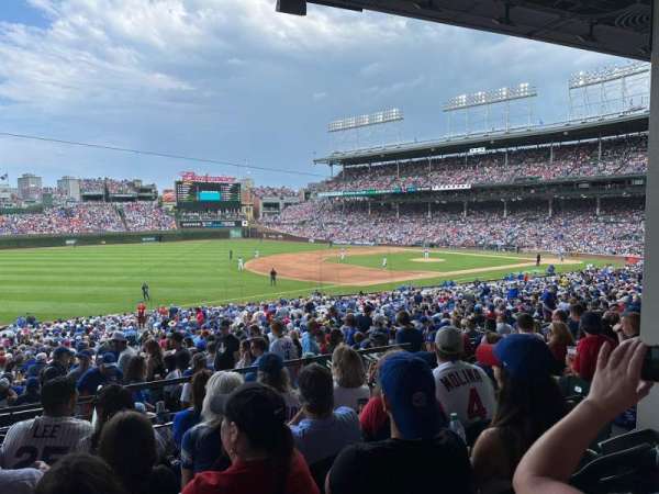 Wrigley Field, section: 207, row: 8, seat: 16