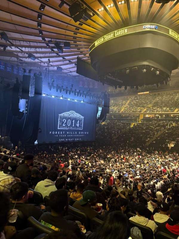 Madison Square Garden, section: 118, row: 13, seat: 19