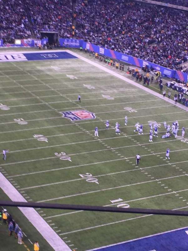 MetLife Stadium, section: 305, row: 7