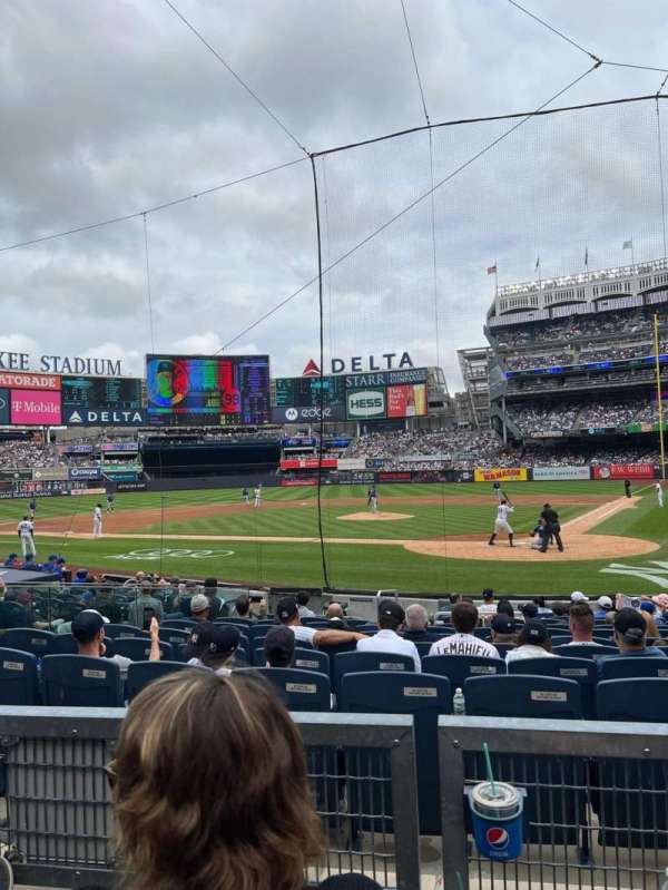 Yankee Stadium, section: 121B, row: 2, seat: 3