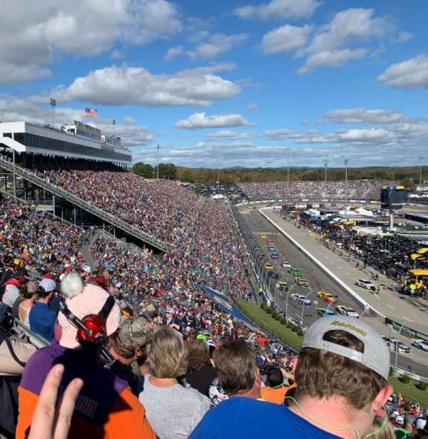 Martinsville Speedway, section: Glenn Wood Tower DD, row: 45