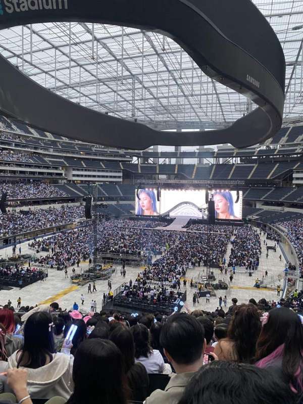 SoFi Stadium, section: 235, row: 20, seat: 13