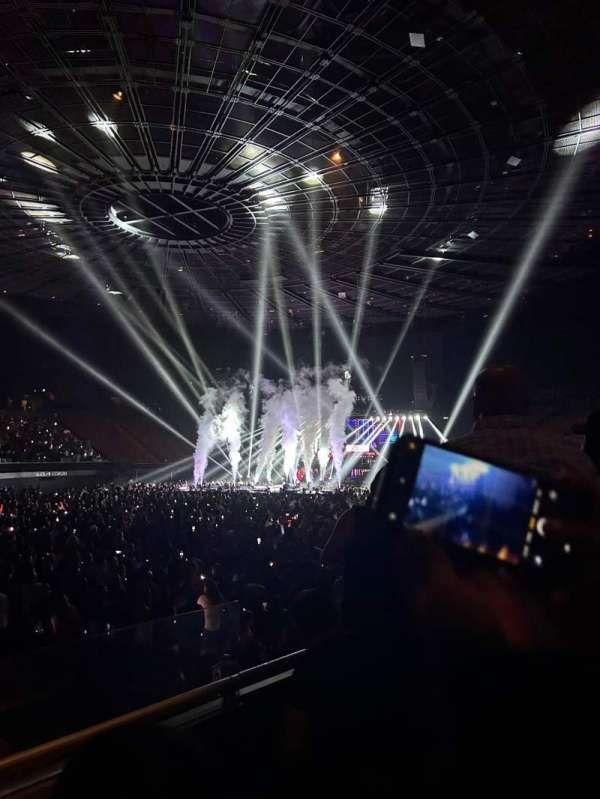 Kia Forum, section: 105, row: 3, seat: 8