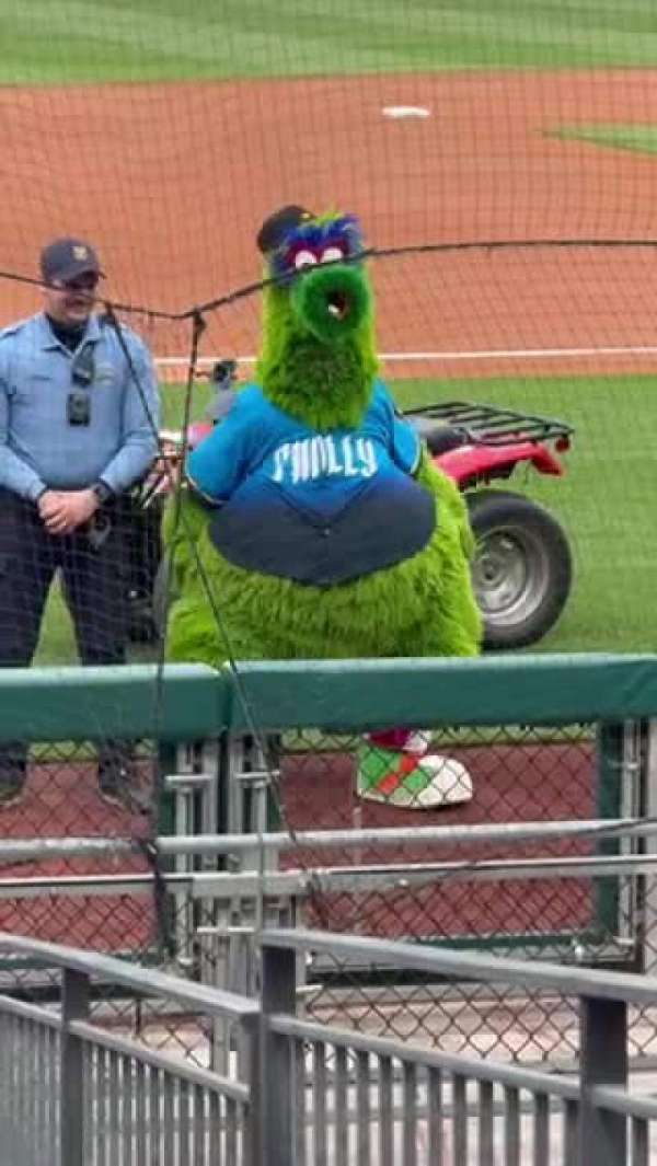 Citizens Bank Park, section: 133, row: 13, seat: 1