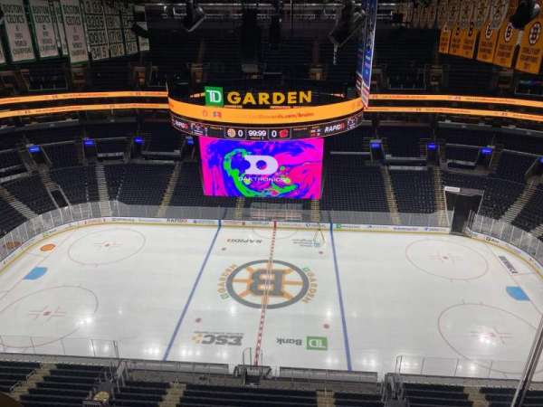 TD Garden, section: STU3, row: A