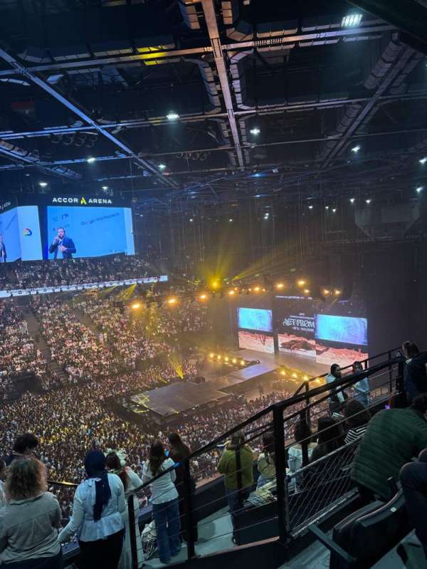 Accor Arena, section: Balcon E, row: 87, seat: 8