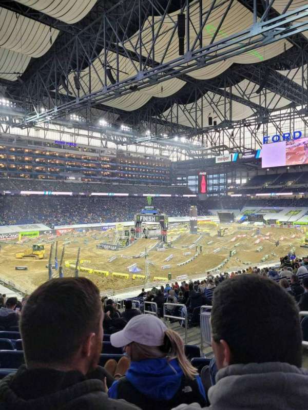 Ford Field, section: 121, row: 32, seat: 21