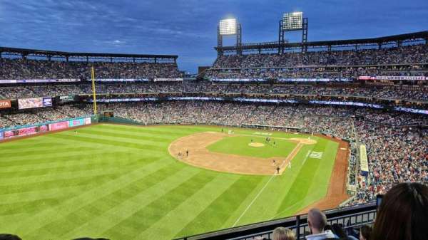 Citizens Bank Park, section: 333, row: 4, seat: 11