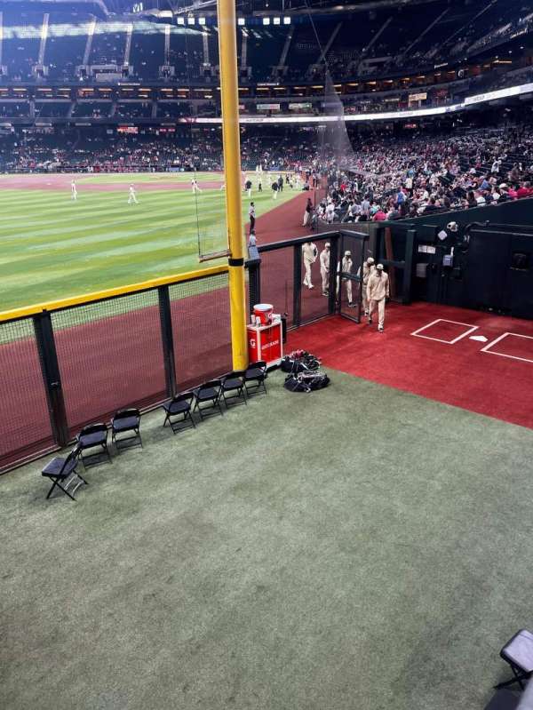 Chase Field, section: 137, row: 25, seat: 20