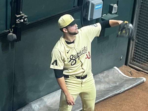 Chase Field, section: 137, row: 25, seat: 20