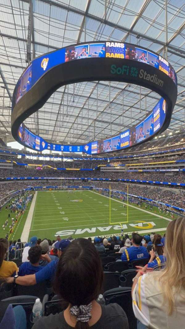 SoFi Stadium, section: 231, row: 14, seat: 23