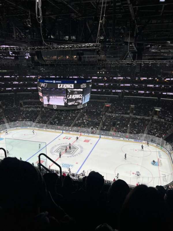 Crypto.com Arena, section: 333, row: 7, seat: 13