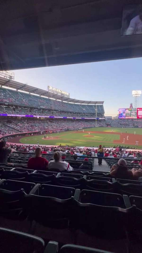 Angel Stadium, section: 222, row: F, seat: 10