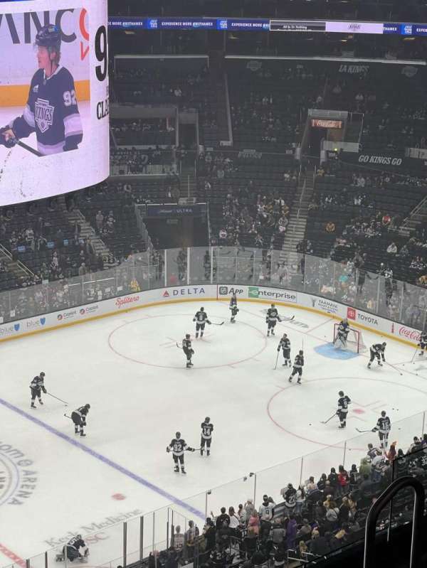 Crypto.com Arena, section: 320, row: 6, seat: 9