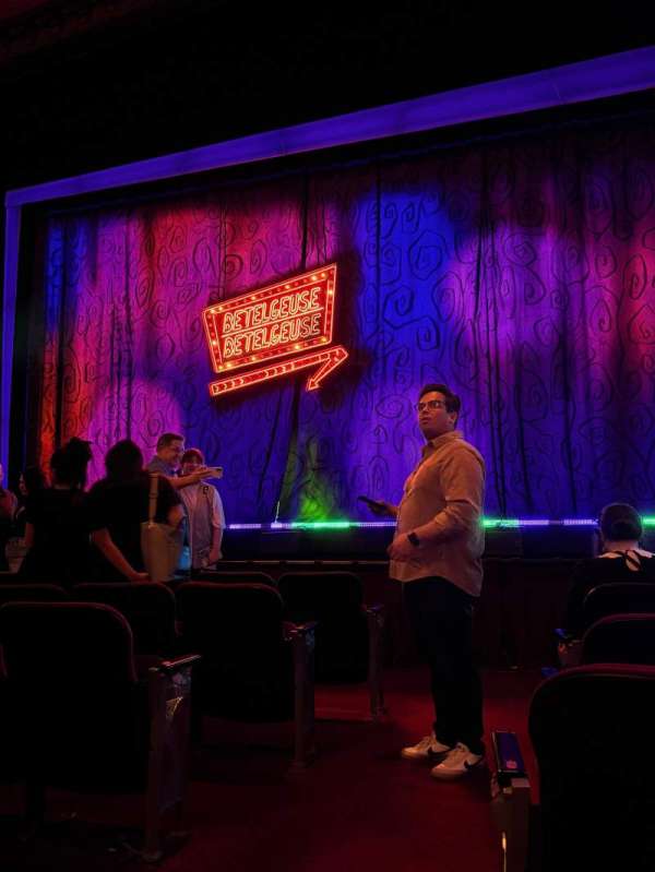 Hollywood Pantages Theatre, section: Orchestra RC, row: F, seat: 201