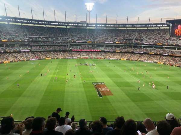 Melbourne Cricket Ground, section: Q20