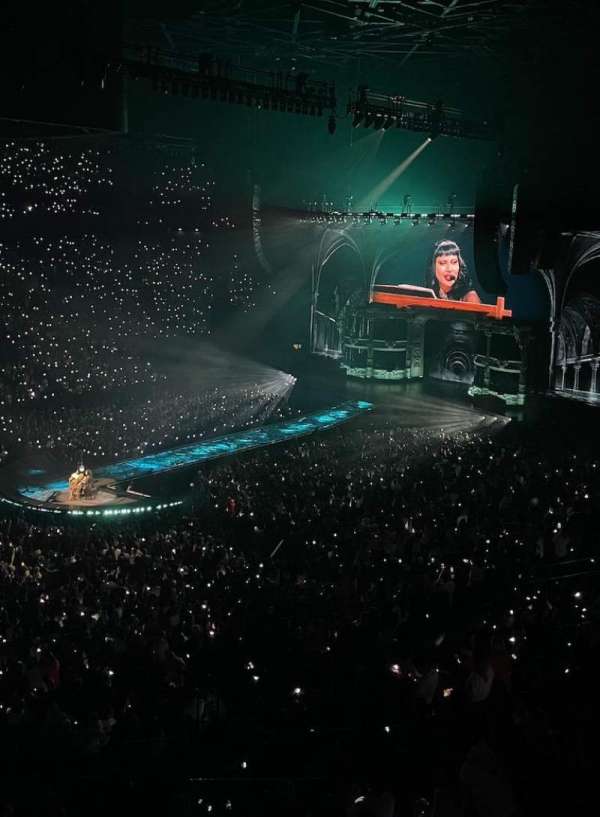 Accor Arena, section: Balcon E, row: 81, seat: 1
