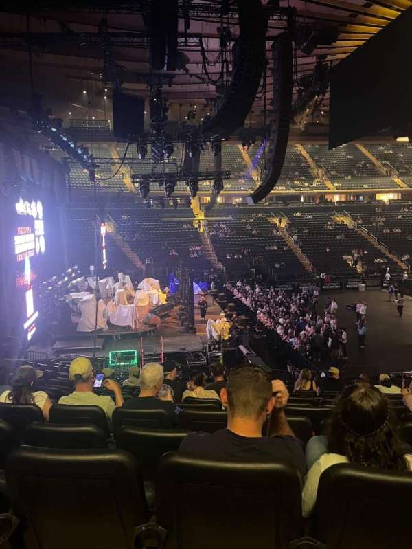 Madison Square Garden, section: 115, row: 19, seat: 9