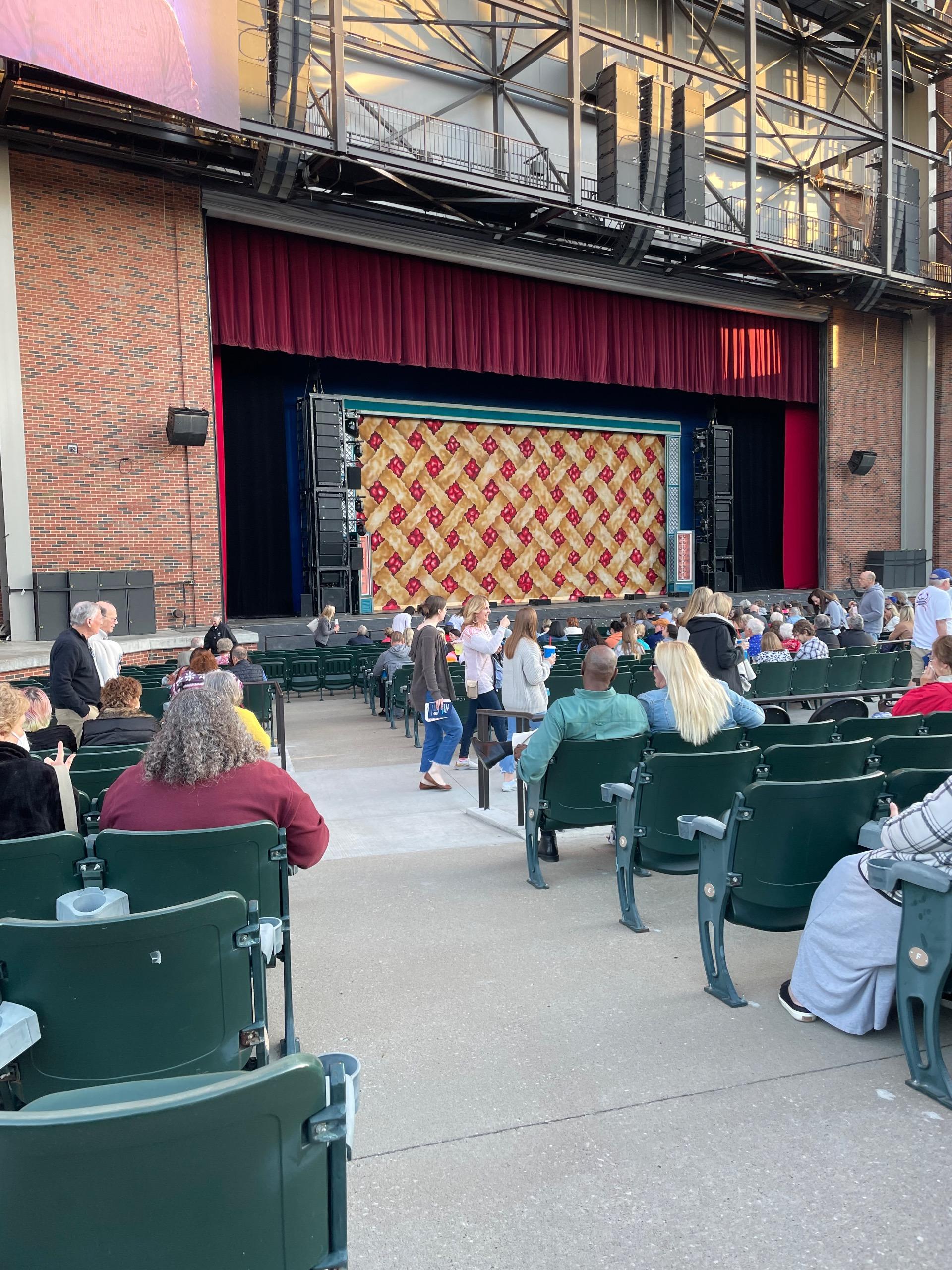 Starlight Theatre Section Box 5 Row i Seat 1