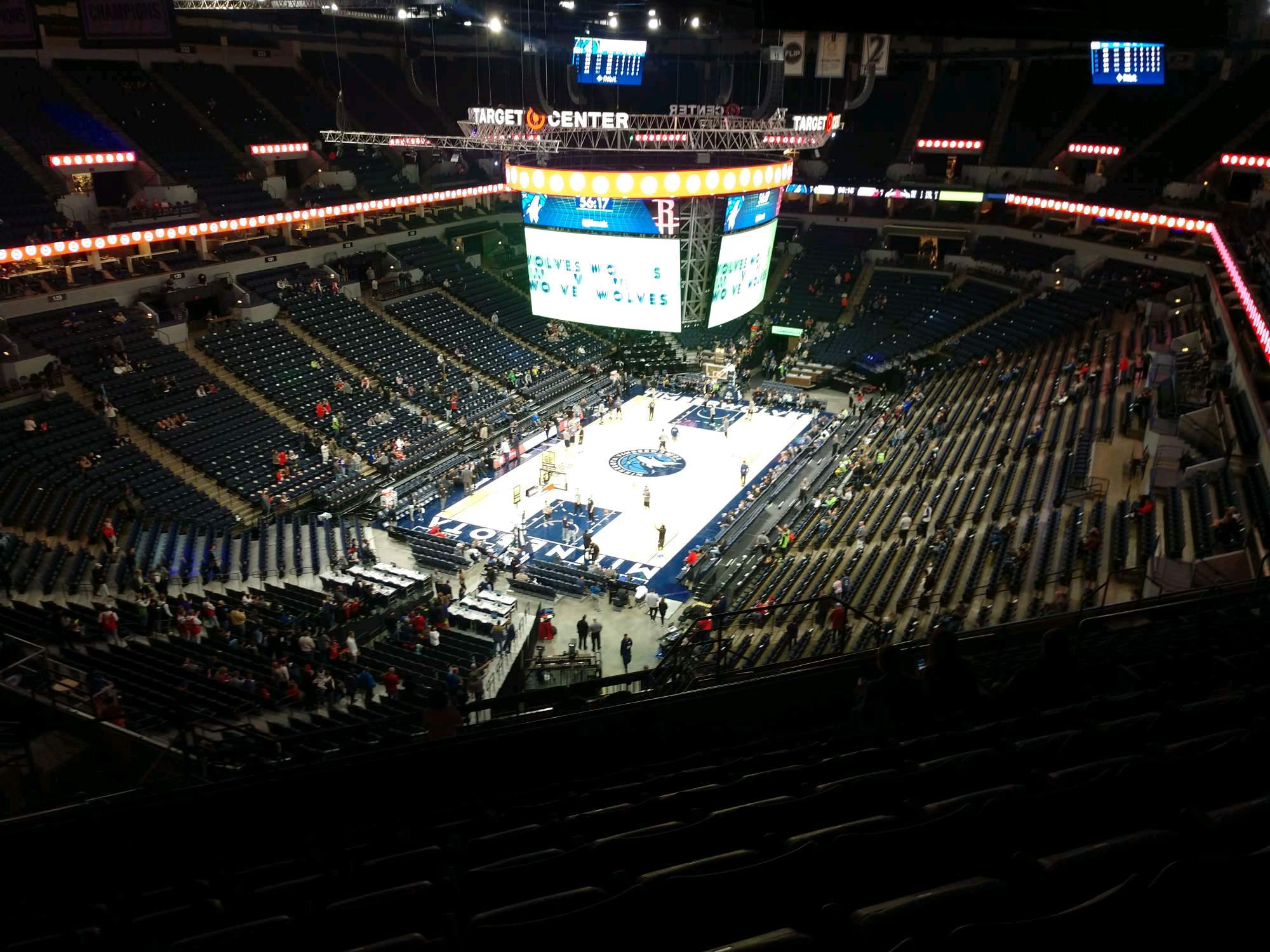 Target Center Section 218 Row R Seat 10