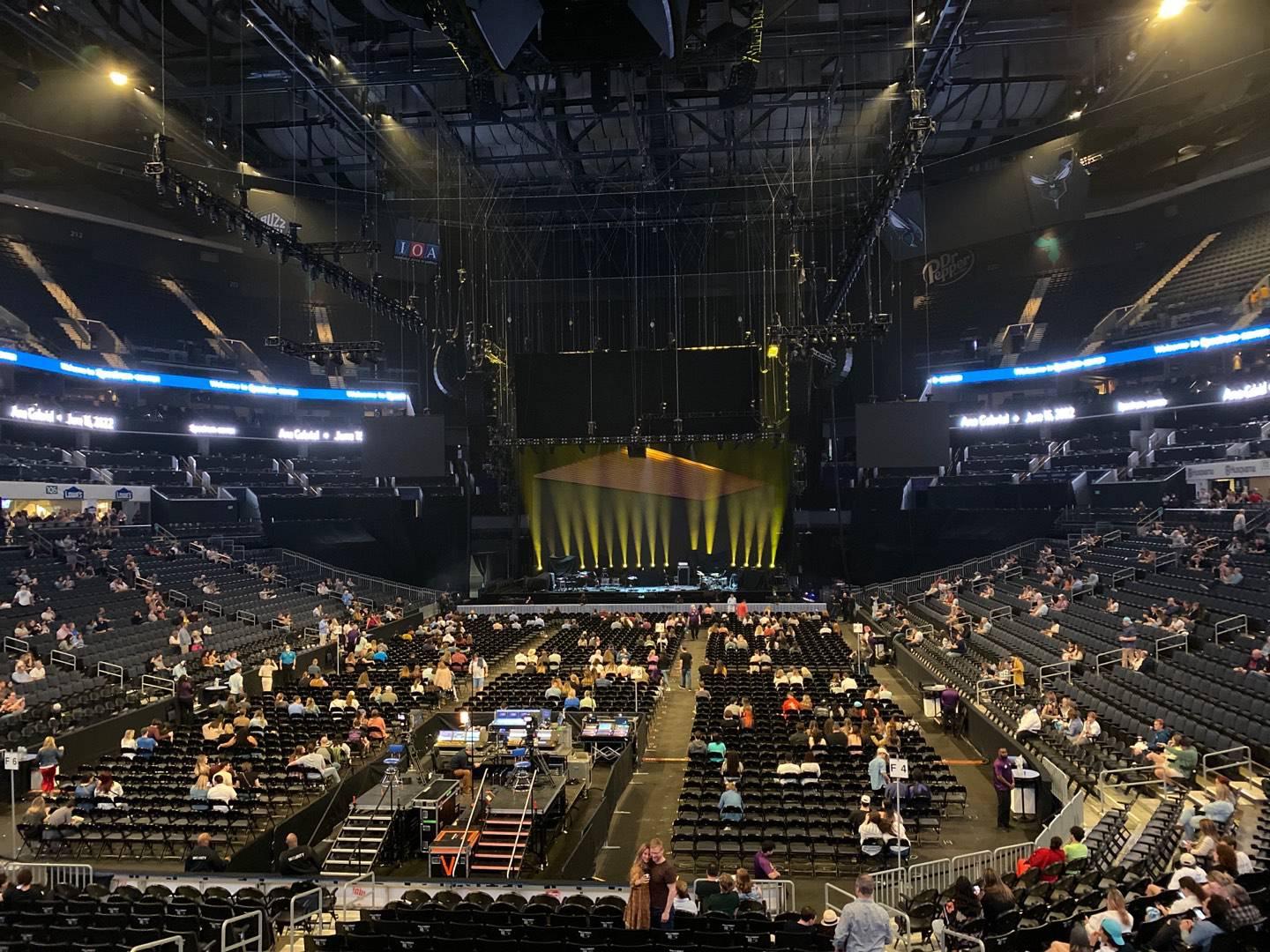 Spectrum Center Section 118 Row R Seat 5