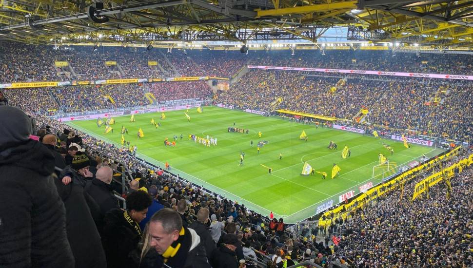 Signal Iduna Park, 38