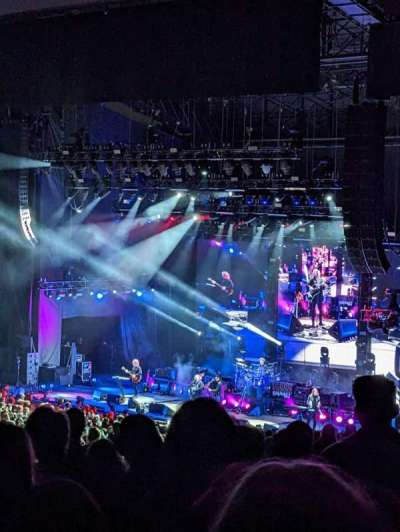 Shoreline Amphitheatre section 200